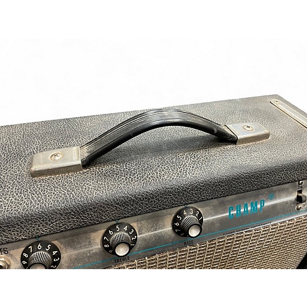 Vintage 1975 Fender Champ Tube Guitar Combo Amp