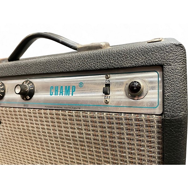 Vintage 1975 Fender Champ Tube Guitar Combo Amp