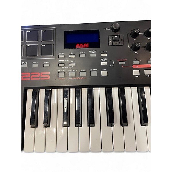 Used Akai Professional MPK225 25-Key MIDI Controller