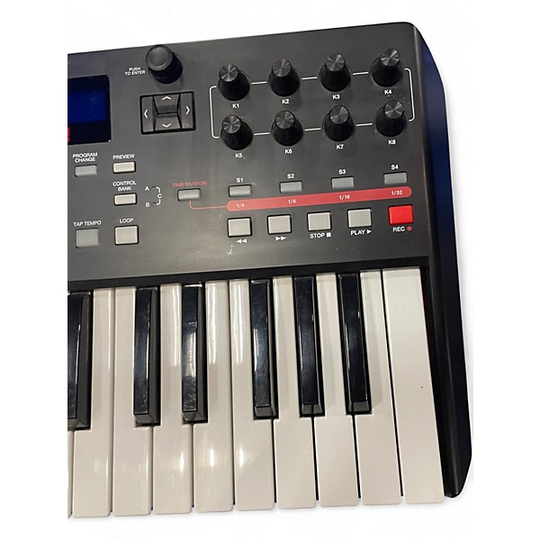 Used Akai Professional MPK225 25-Key MIDI Controller