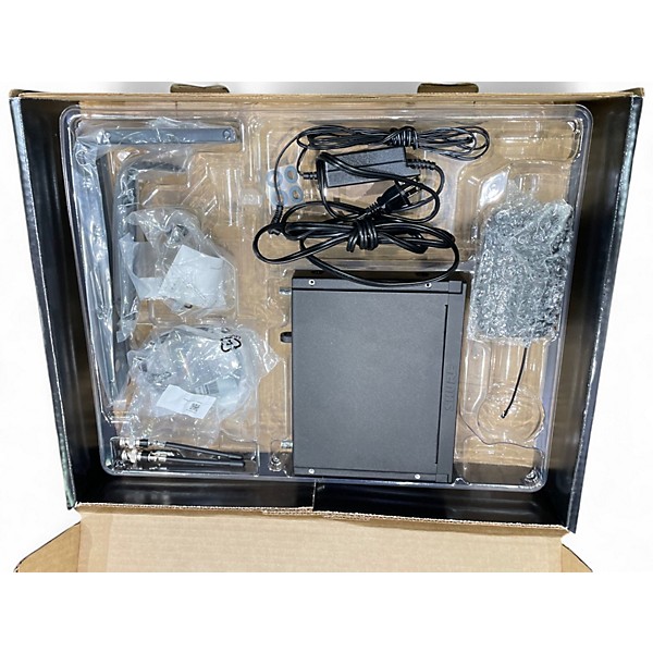 Used Shure BLX14R Lavalier Wireless System