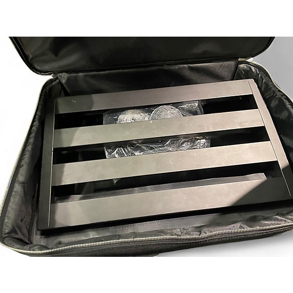 Used Pedal Train CLASSIC 1 Pedal Board