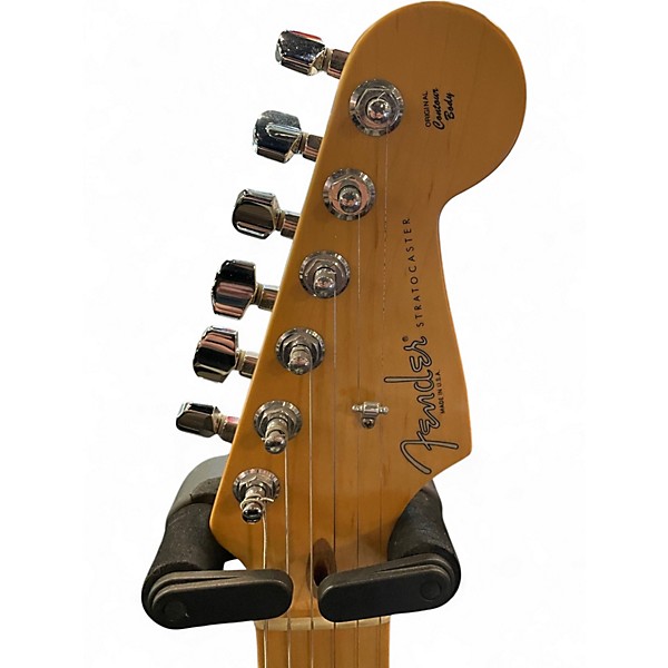 Used Fender American Series Stratocaster w/ Maple Fretboard Arctic White Solid Body Electric Guitar