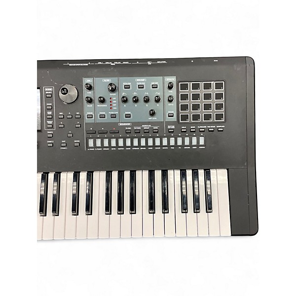 Used Roland Fantom 6 Keyboard Workstation