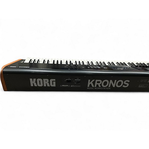 Used KORG Kronos 2 88 KEY Keyboard Workstation