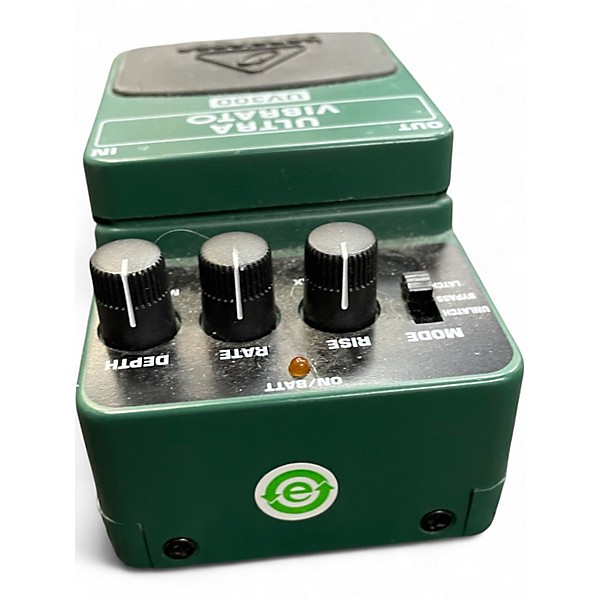 Used Behringer UV300 Ultra Vibrato Effect Pedal