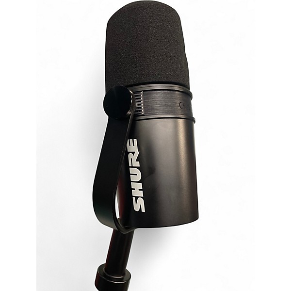 Used Shure MV7X Dynamic Microphone