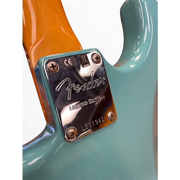 Used Fender 1962 Reissue Stratocaster Blue Solid Body Electric Guitar