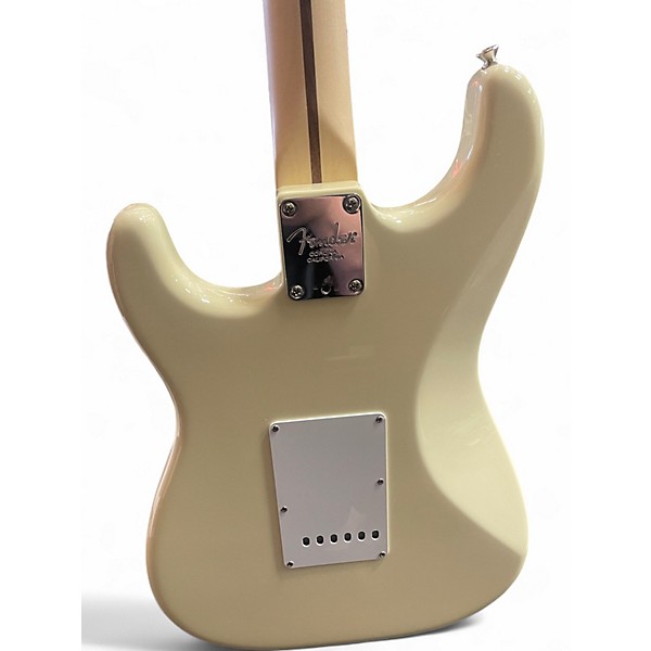 Used Fender Artist Series Eric Clapton Stratocaster Olympic White Solid Body Electric Guitar