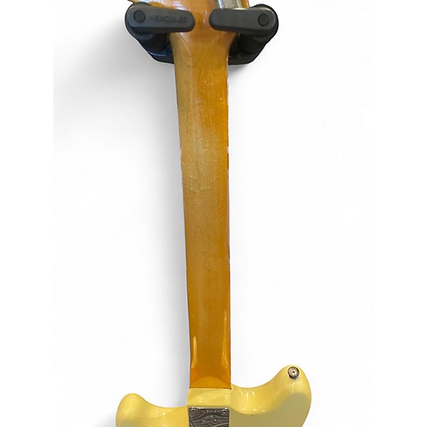 Vintage 1967 Fender FENDER MUSICMASTER ii WHITE Solid Body Electric Guitar