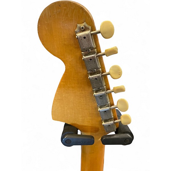 Vintage 1967 Fender FENDER MUSICMASTER ii WHITE Solid Body Electric Guitar