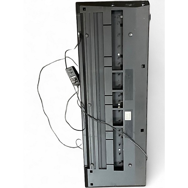 Used Yamaha MX49 49 Key Keyboard Workstation