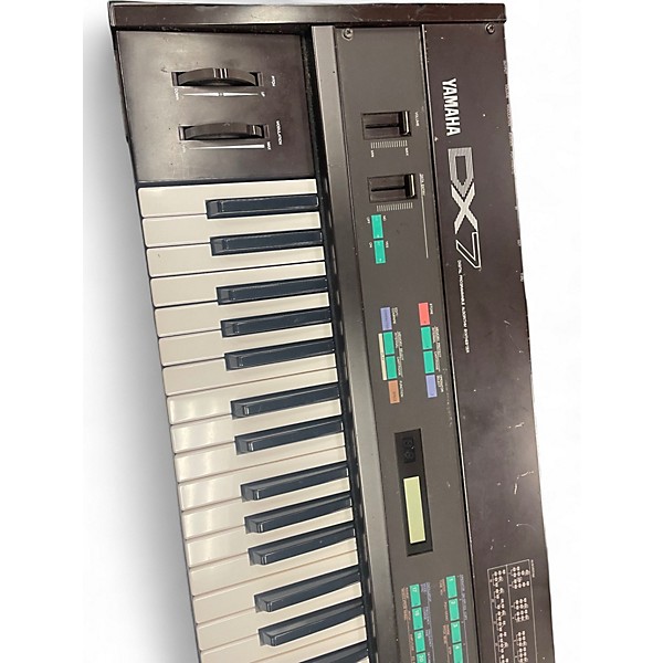 Vintage 1980s Yamaha DX7 Synthesizer