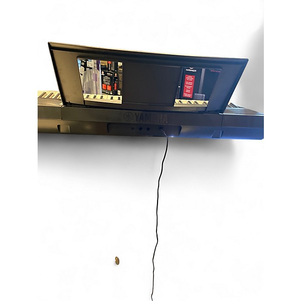 Used Yamaha YPT270 61 KEY Portable Keyboard