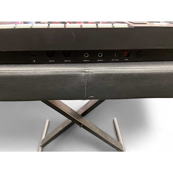 Used Native Instruments Komplete Kontrol S61 MK2 MIDI Controller