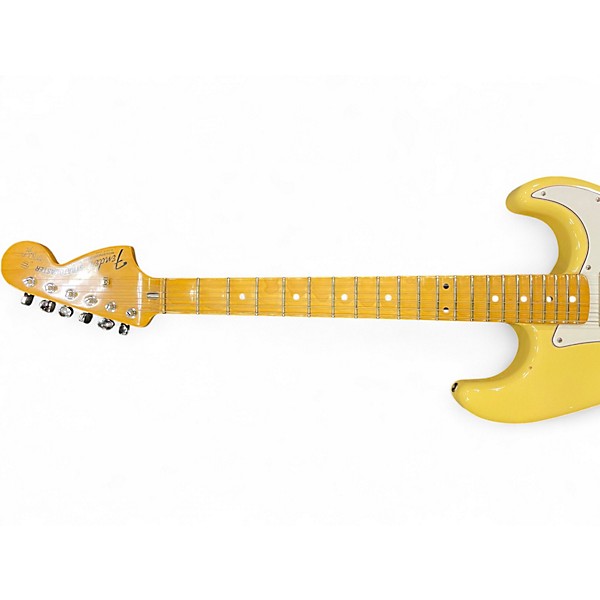 Used 2014 Fender Artist Series Yngwie Malmsteen Stratocaster Vintage White Solid Body Electric Guitar