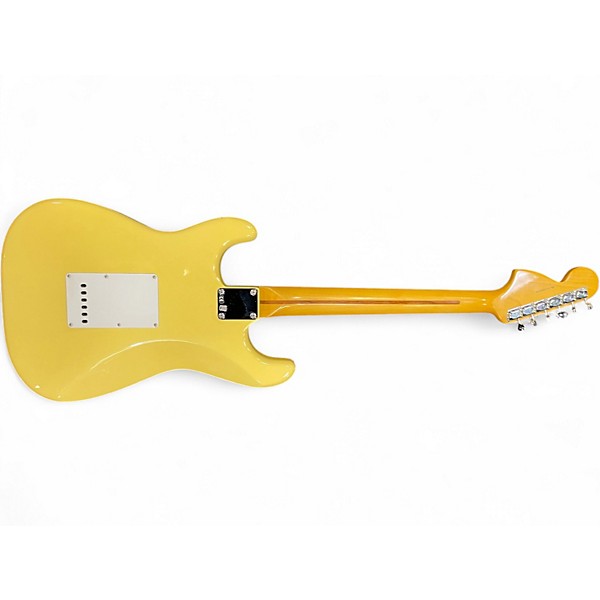 Used 2014 Fender Artist Series Yngwie Malmsteen Stratocaster Vintage White Solid Body Electric Guitar