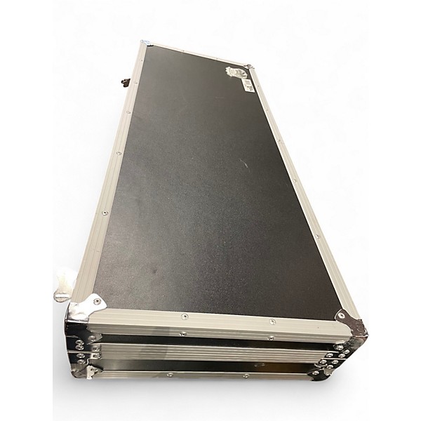 Used Road Ready FLIGHT CASE Electric Guitar Case