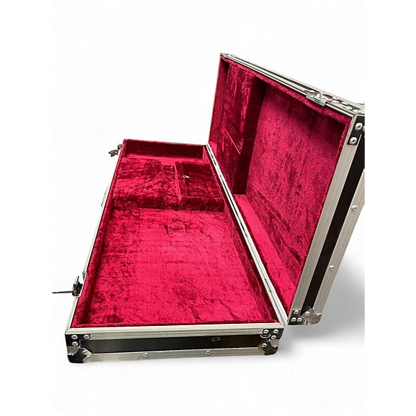 Used Road Ready FLIGHT CASE Electric Guitar Case