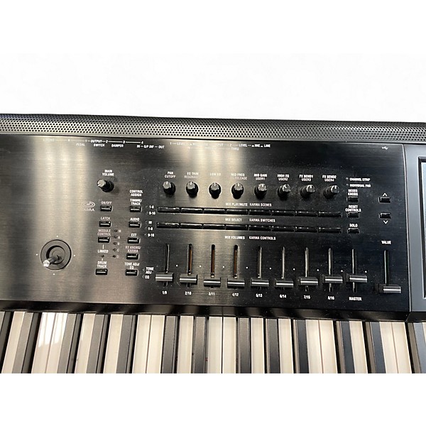 Used KORG Kronos 2 88Key Keyboard Workstation