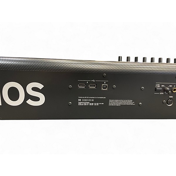 Used KORG Kronos 2 88Key Keyboard Workstation