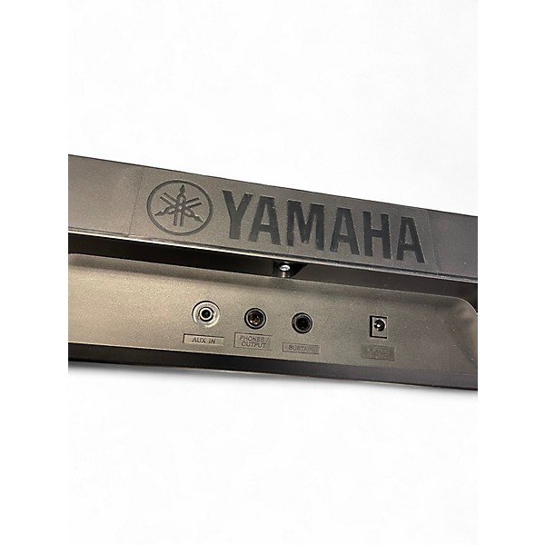 Used Yamaha PSRE273 Portable Keyboard