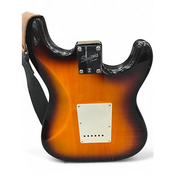 Used Squier Affinity Stratocaster 3 Tone Sunburst Solid Body Electric Guitar