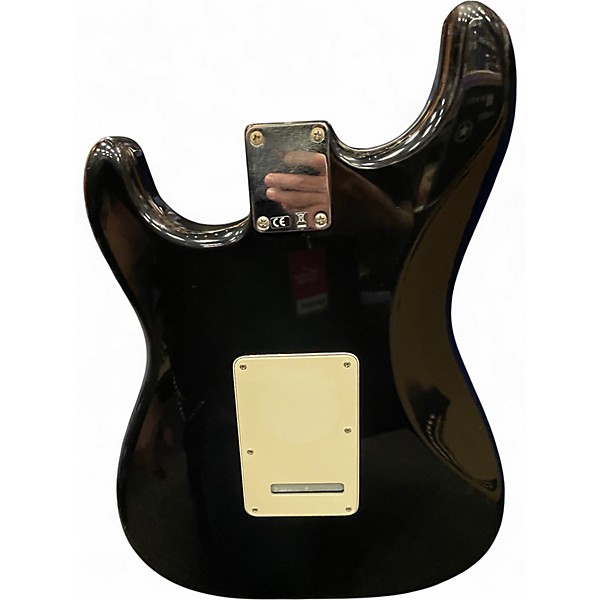 Used 2000s Fender Stratocaster BLACK Solid Body Electric Guitar