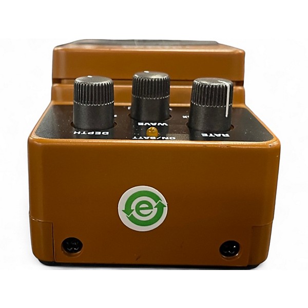 Used Behringer UT300 Ultra Tremolo Effect Pedal