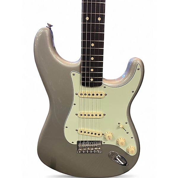 Used Fender Artist Series Robert Cray Stratocaster Inca Silver Solid Body Electric Guitar