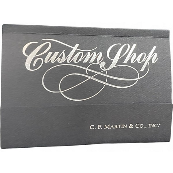 Used Martin Custom Shop 00-17 Natural Acoustic Guitar