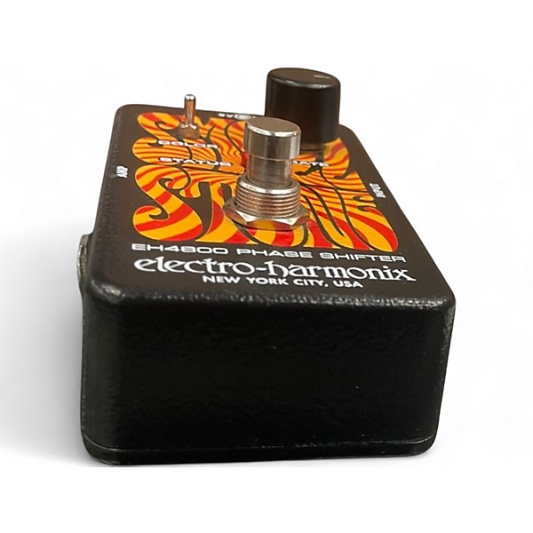 Used Harbinger VARI V2115 Powered Speaker