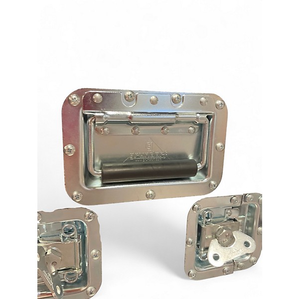 Used Grundorf rack with lexicon mx200 and behringer multigate pro Effect Pedal Package