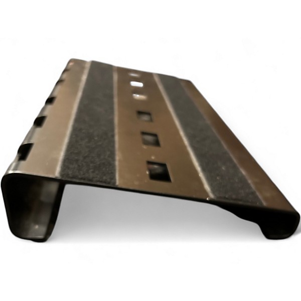 Used On-Stage GBP3000 Pedal Board