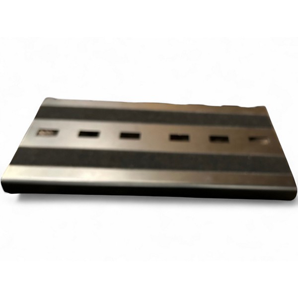 Used On-Stage GBP3000 Pedal Board