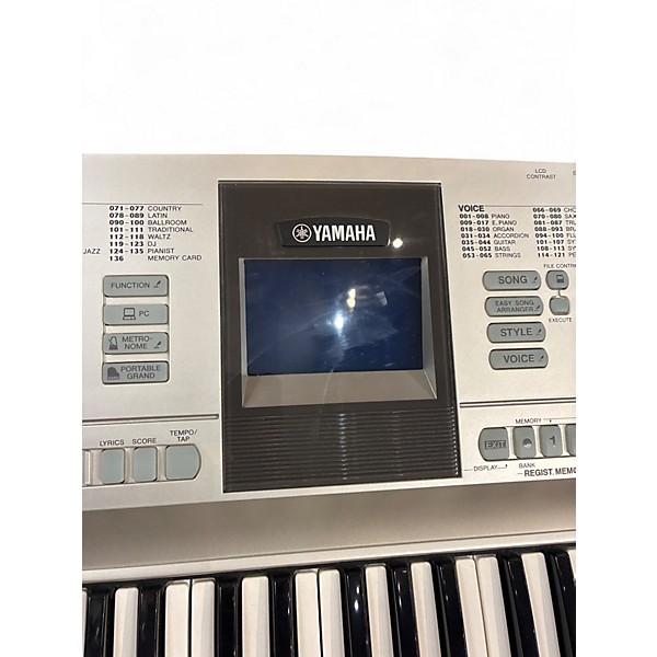 Used Yamaha DGX305 Portable Keyboard