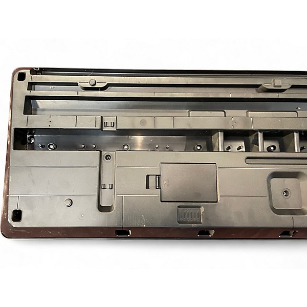 Used Yamaha PSREW300 76 Key Portable Keyboard