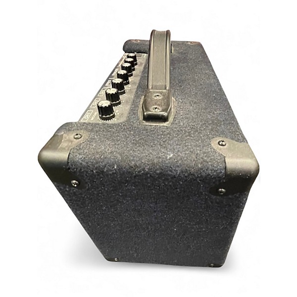 Used Roland KC220 Keyboard Amp