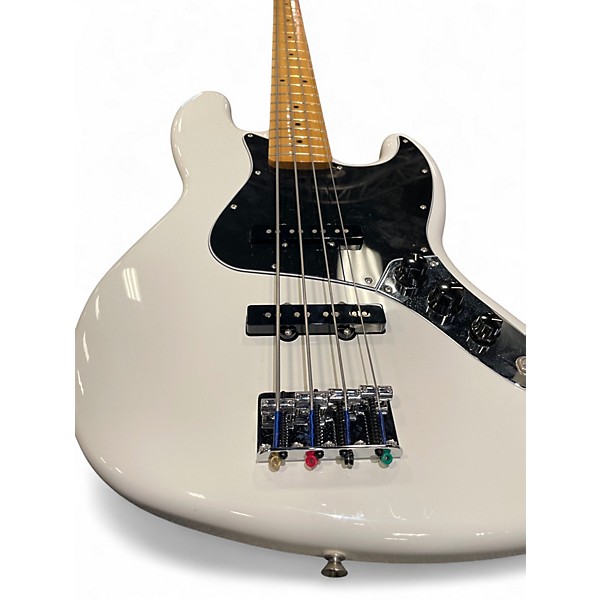 Used Fender Player Jazz Bass Alpine White Electric Bass Guitar