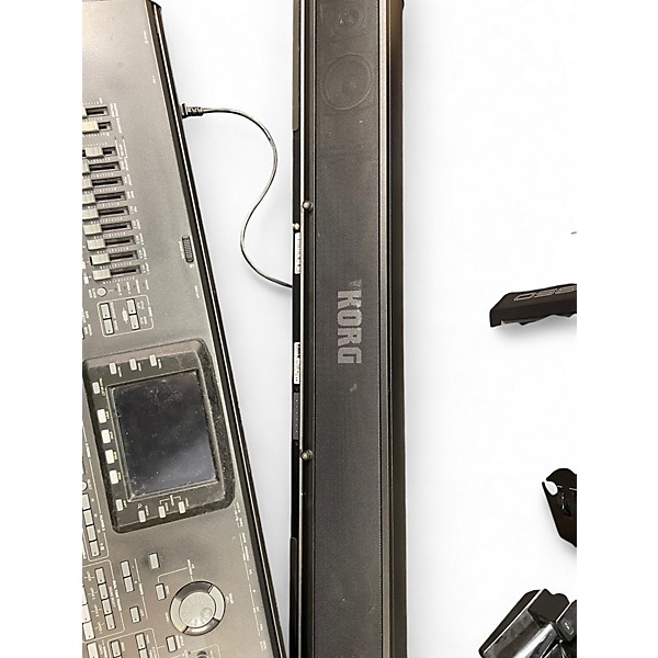 Used KORG PA3X 61 Key Keyboard Workstation