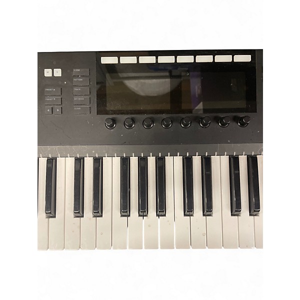 Used Native Instruments Komplete Kontrol S49 MIDI Controller