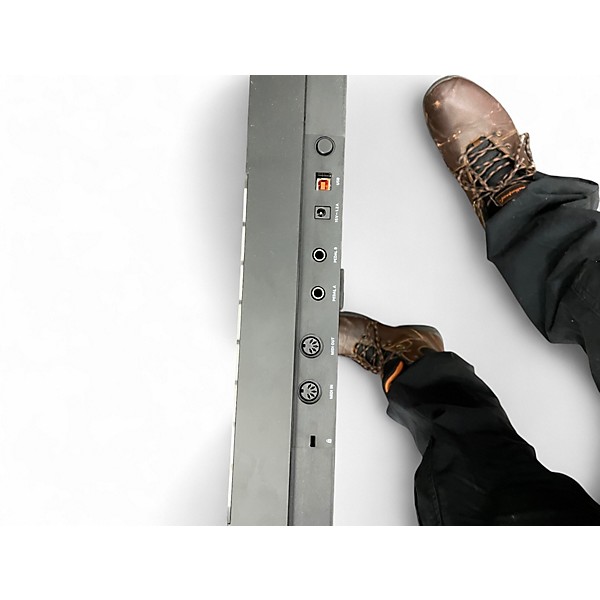 Used Native Instruments Komplete Kontrol S61 MK2 MIDI Controller