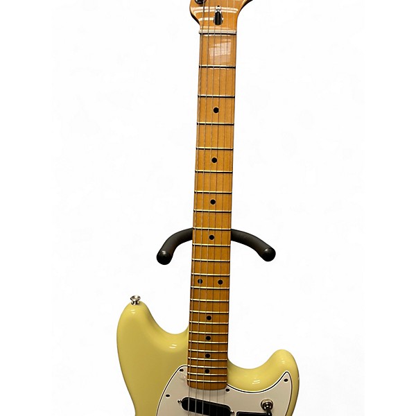 Used Fender PLAYER II Mustang Cream Solid Body Electric Guitar