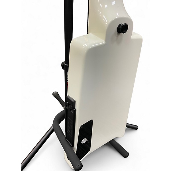 Used Spirit XT2 White Electric Bass Guitar