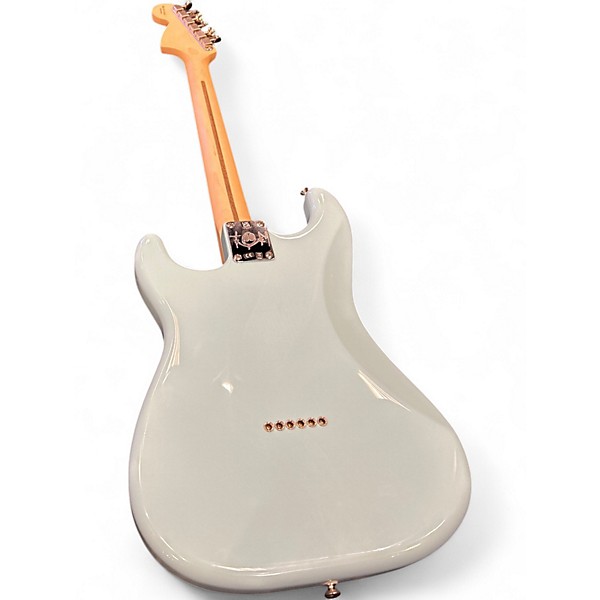 Used Fender Tom Delonge Signature Stratocaster Daphne Blue Solid Body Electric Guitar