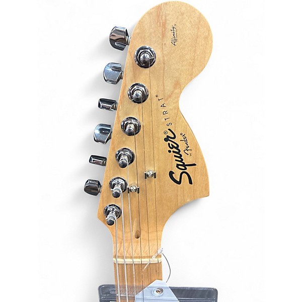 Used 2008 Squier Affinity Stratocaster 2 Tone Sunburst Solid Body Electric Guitar