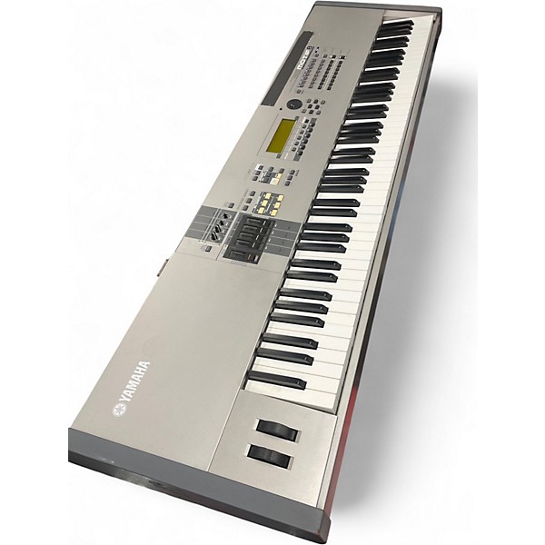 Used Yamaha Motif 8 88 Key Keyboard Workstation