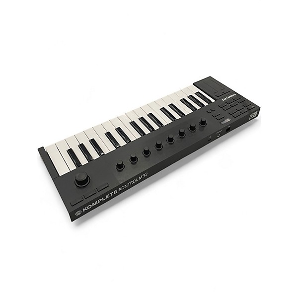 Used Native Instruments KOMPLETE KONTROL M32 Keyboard Workstation