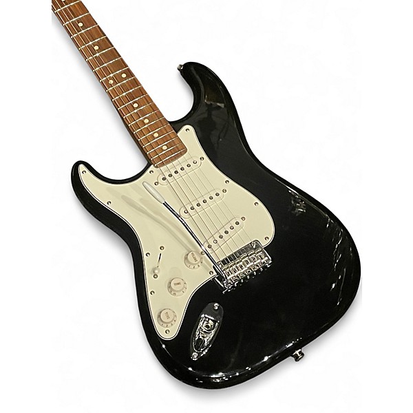 Used 2022 Fender Player Stratocaster Left Handed Black Solid Body Electric Guitar