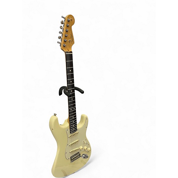 Used 2019 Fender American Professional Stratocaster SSS Olympic Pearl Solid Body Electric Guitar